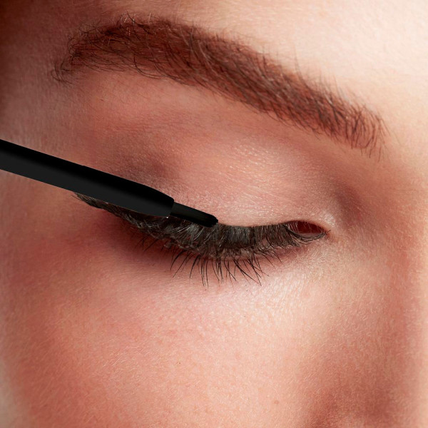 M2 Beauté Eye Care sérum pour stimuler la croissance des cils 4 ml - vue 2
